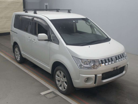 2018 Mitsubishi Delica D5 CV1W[2]