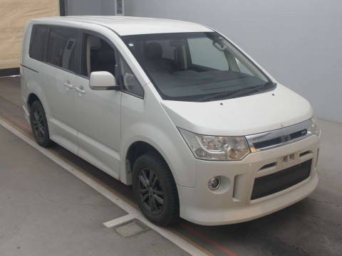 2008 Mitsubishi Delica D5 CV5W[2]