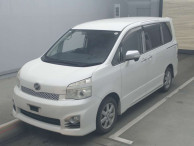 2012 Toyota Voxy