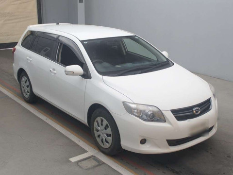 2011 Toyota Corolla Fielder ZRE142G[2]