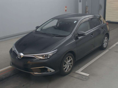 2016 Toyota Auris NZE181H[0]