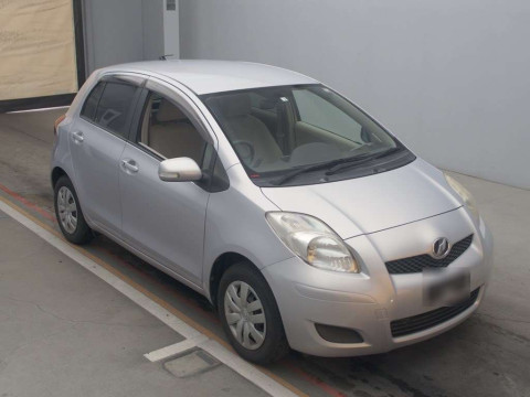 2010 Toyota Vitz KSP90[2]