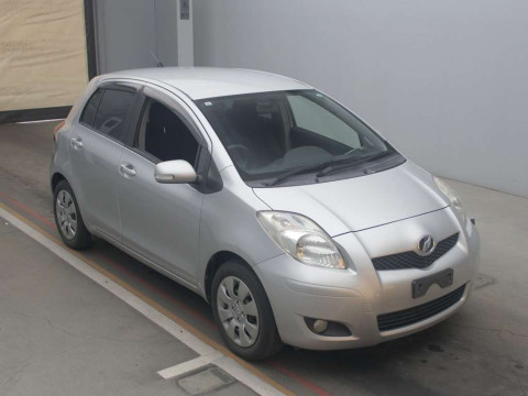 2009 Toyota Vitz NCP91[2]