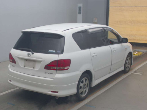 2002 Toyota Ipsum ACM21W[1]