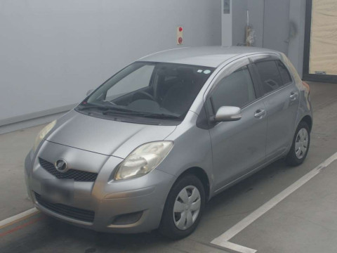 2008 Toyota Vitz SCP90[0]