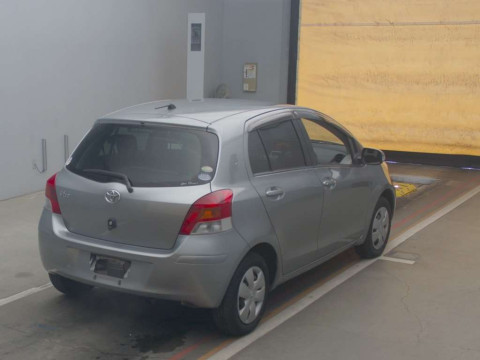 2008 Toyota Vitz SCP90[1]