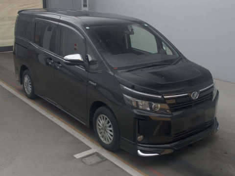 2016 Toyota Voxy ZWR80G[2]