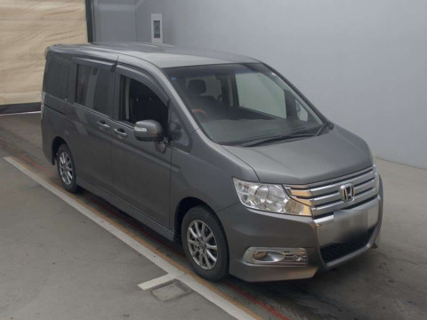 2010 Honda Step WGN Spada RK6[2]