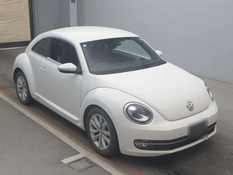 2013 Volkswagen Beetle 16CBZ[2]