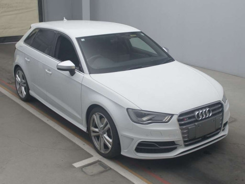 2016 Audi S3 8VCJXF[2]