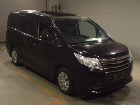 2015 Toyota Noah ZRR80G[2]