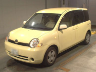 2005 Toyota Sienta