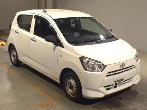 2019 Toyota Pixis Epoch LA350A[2]