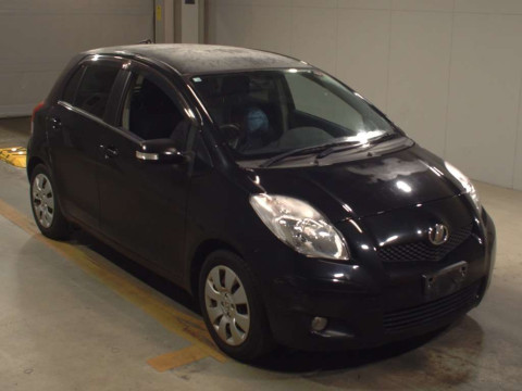 2008 Toyota Vitz SCP90[2]