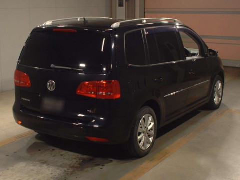 2011 Volkswagen Golf Touran 1TCAV[1]