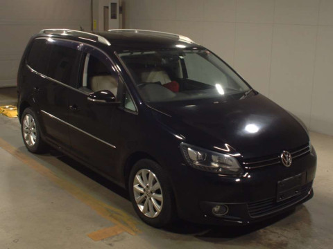 2011 Volkswagen Golf Touran 1TCAV[2]