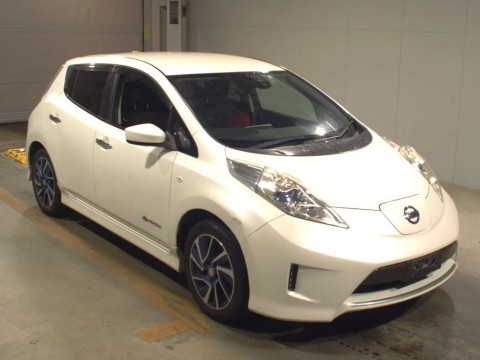 2016 Nissan Leaf AZE0[2]