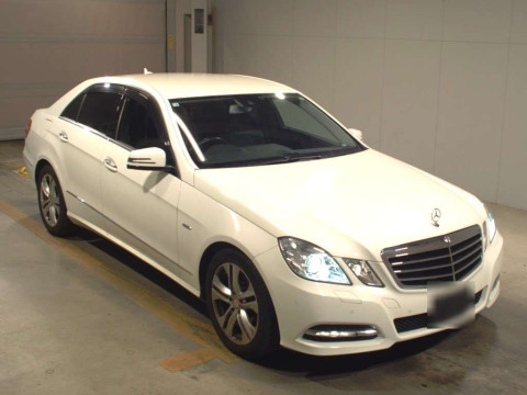 2010 Mercedes Benz E-Class 212024C[2]