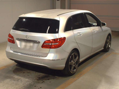 2012 Mercedes Benz B-Class 246242[1]