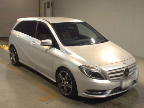 2012 Mercedes Benz B-Class 246242[2]