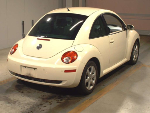 2010 Volkswagen New Beetle 9CBFS[1]