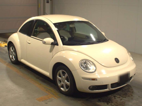 2010 Volkswagen New Beetle 9CBFS[2]