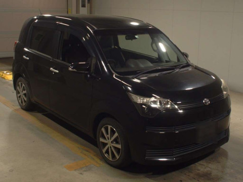 2014 Toyota Spade NCP141[2]