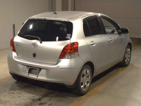 2008 Toyota Vitz SCP90[1]