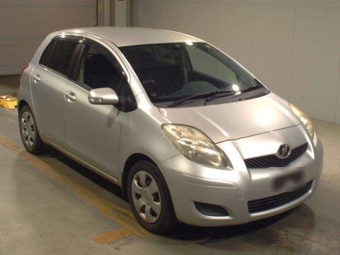 2008 Toyota Vitz SCP90[2]