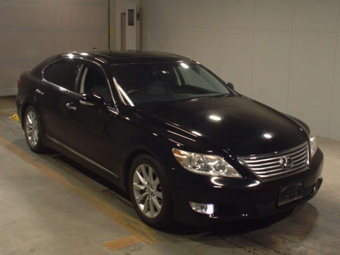 2010 Lexus LS USF40[2]