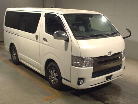 2018 Toyota Regiusace Van GDH201V[2]