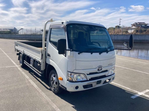 2021 Toyota Dyna Truck XZU655[2]