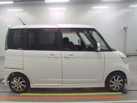 2010 Nissan Roox ML21S[2]