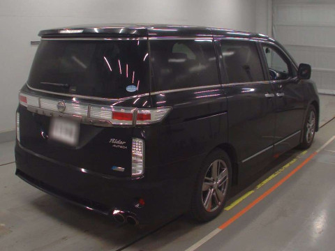 2012 Nissan Elgrand TE52[1]