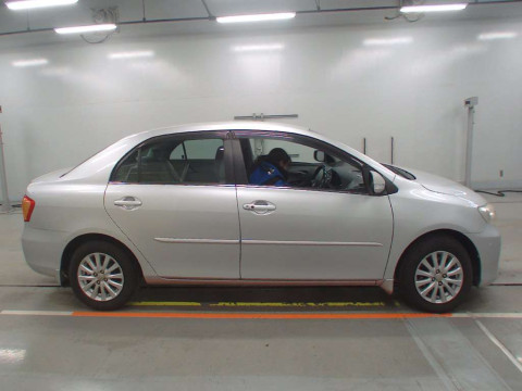 2008 Toyota Corolla Axio ZRE142[2]