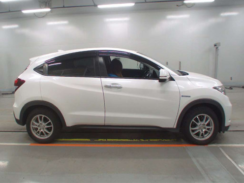 2014 Honda VEZEL RU4[2]