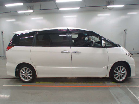 2010 Toyota Estima ACR50W[2]