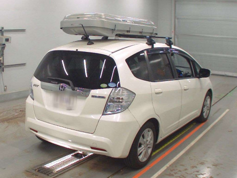 2011 Honda Fit Hybrid GP1[1]