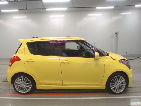 2012 Suzuki Swift ZC32S[2]