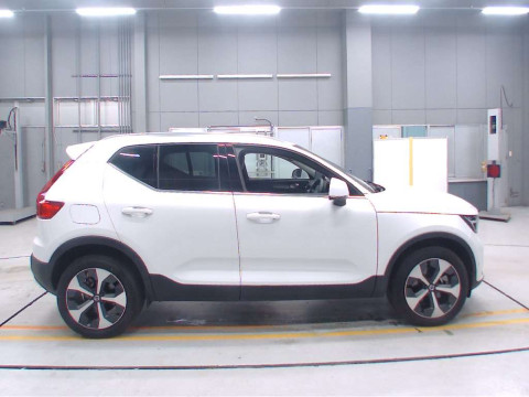 2023 Volvo XC40 XB420TXCM[2]