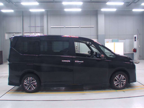 2023 Nissan Serena FC28[2]