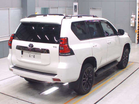 2022 Toyota Land Cruiser Prado TRJ150W[1]