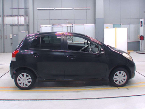 2010 Toyota Vitz KSP90[2]