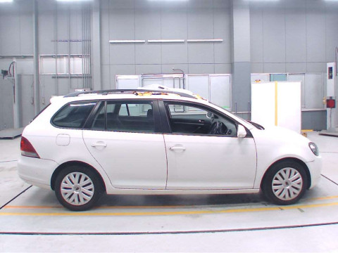 2010 Volkswagen Golf Variant 1KCAX[2]