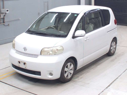 2010 Toyota Porte NNP11[0]