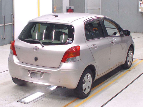 2010 Toyota Vitz KSP90[1]