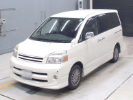 2007 Toyota Voxy