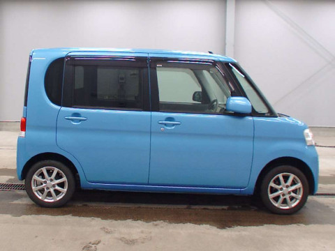 2009 Daihatsu Tanto L385S[2]