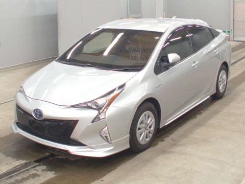 2015 Toyota Prius ZVW55[0]