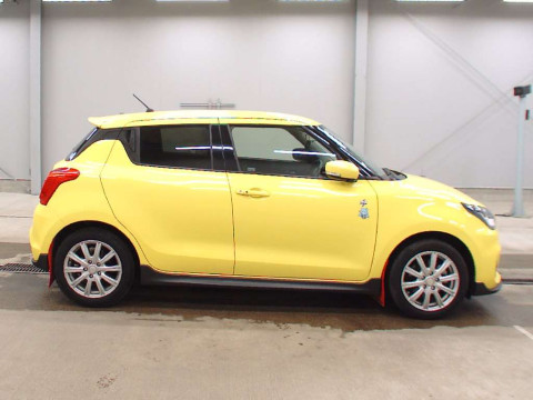 2019 Suzuki Swift Sport ZC33S[2]